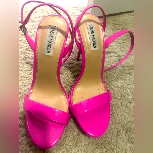Pink Steve Madden heels - Picture 1 of 3